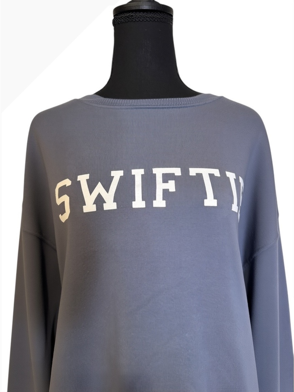 Taylor Swift Gray Swiftie Crewneck Sweatshirt Size L